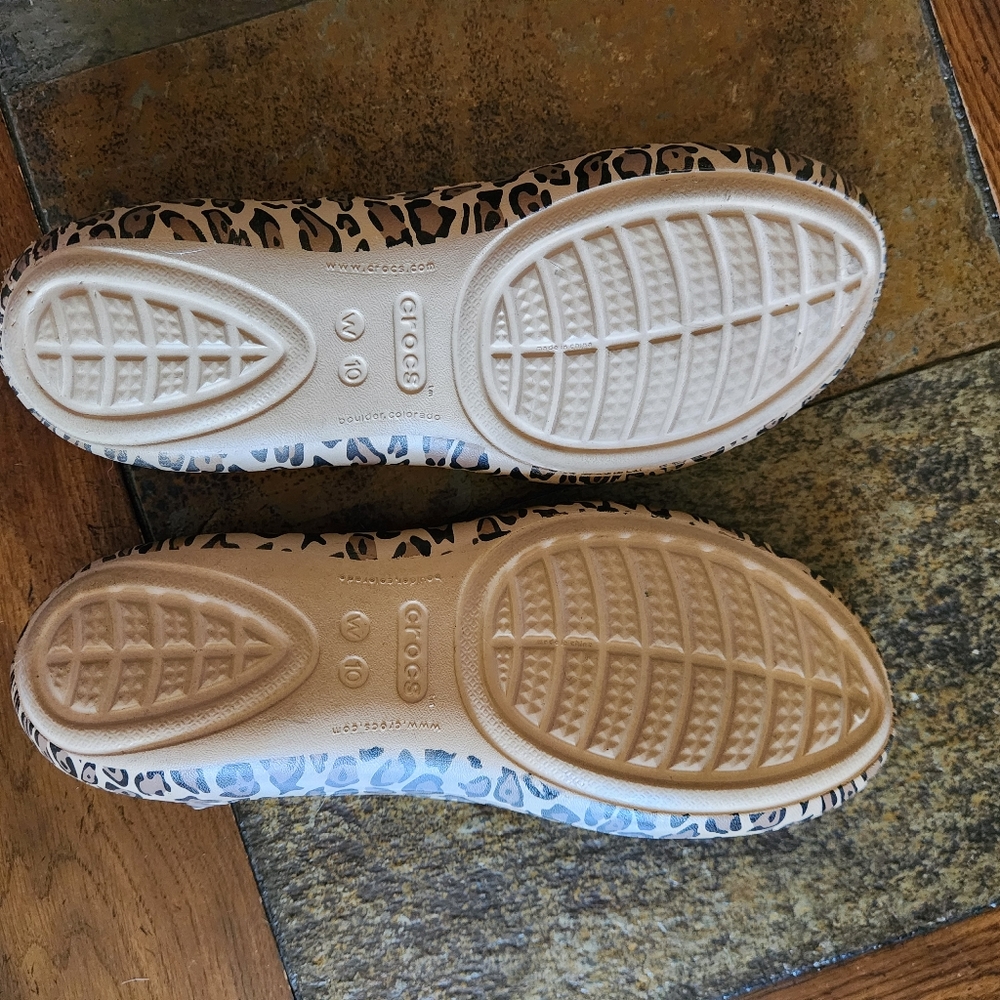 Leopard Crocs slides